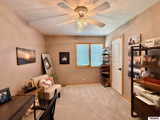 5521 S 72nd Street, Lincoln, NE 68516
