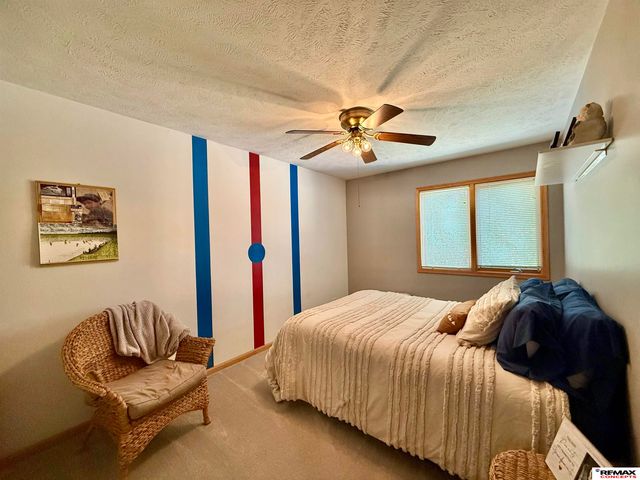 5521 S 72nd Street, Lincoln, NE 68516