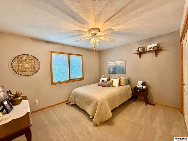 5521 S 72nd Street, Lincoln, NE 68516