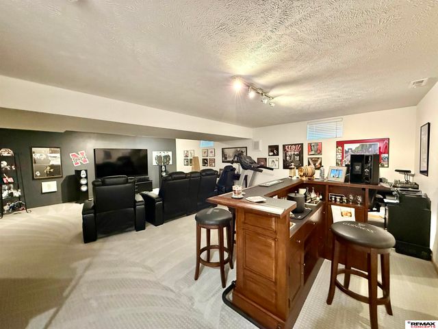 5521 S 72nd Street, Lincoln, NE 68516