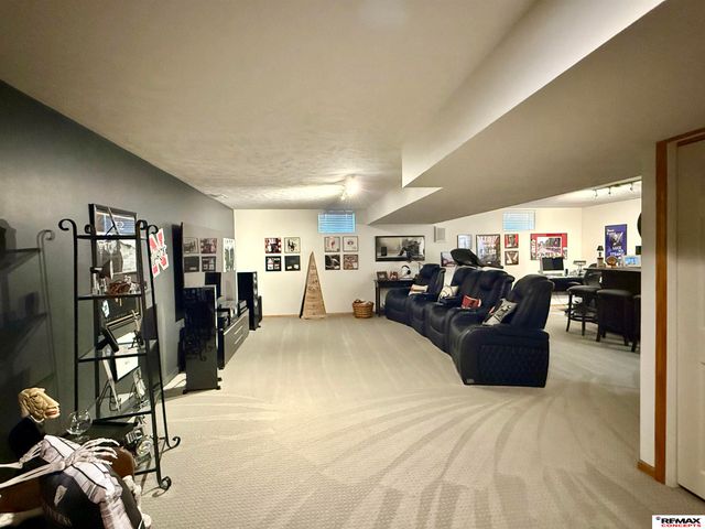 5521 S 72nd Street, Lincoln, NE 68516