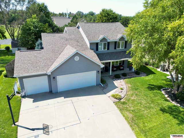 5521 S 72nd Street, Lincoln, NE 68516