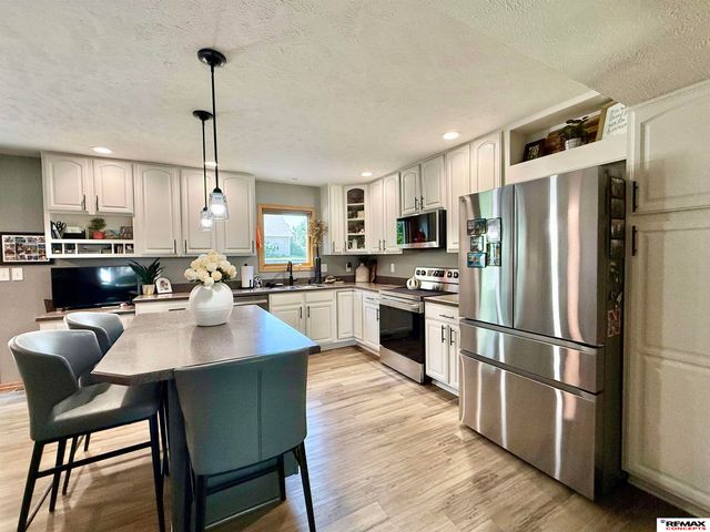 5521 S 72nd Street, Lincoln, NE 68516