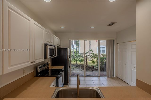 729 NW 42nd Ave, Plantation, FL 33317