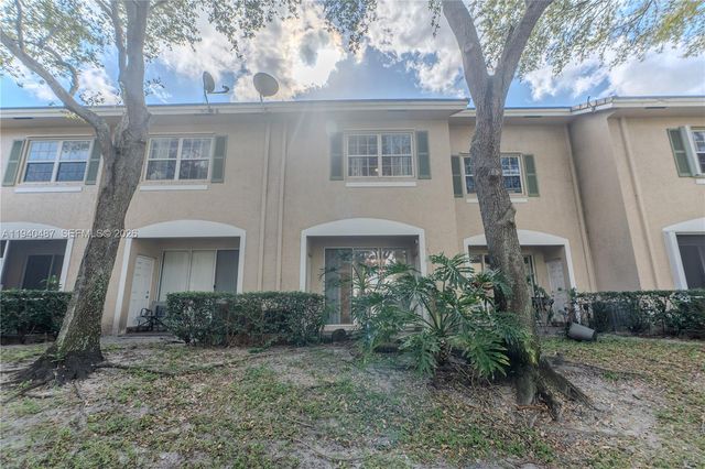 729 NW 42nd Ave, Plantation, FL 33317