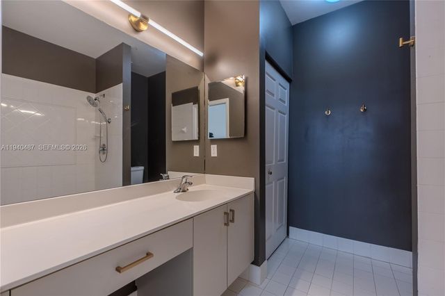 729 NW 42nd Ave, Plantation, FL 33317