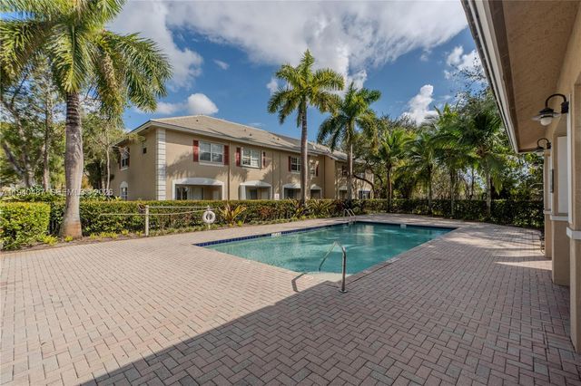 729 NW 42nd Ave, Plantation, FL 33317