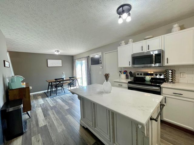 532 Gleaming Drive, 164, Galloway, OH 43119