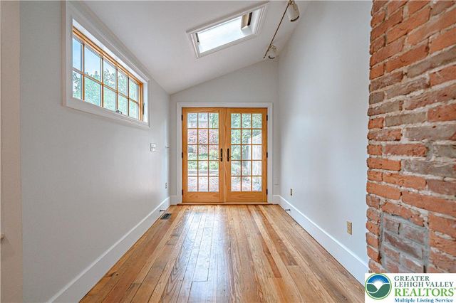 239 Church Street, Bethlehem City, PA 18018