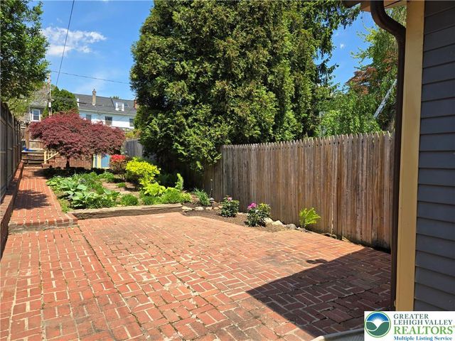 239 Church Street, Bethlehem City, PA 18018