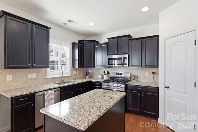 2870 Shale Drive, Davidson, NC 28036