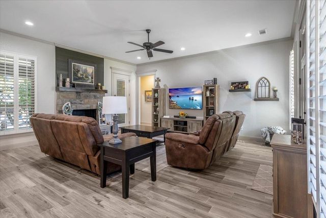 24012 Wildflower Cir., Lindale, TX 75771