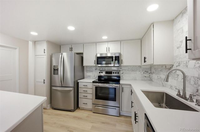 13601 E Marina Drive 105, Aurora, CO 80014