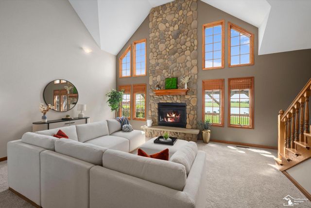 8911 Schroeder Road, Riga, MI 49276