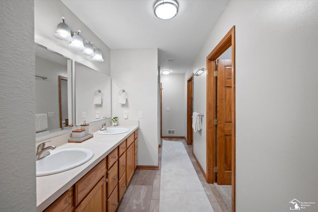 8911 Schroeder Road, Riga, MI 49276