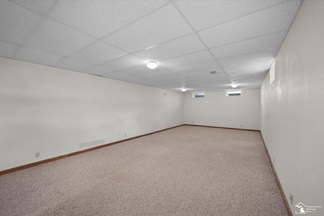 8911 Schroeder Road, Riga, MI 49276