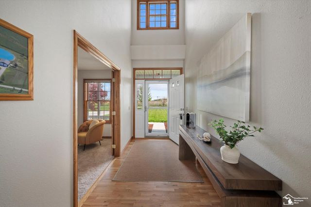 8911 Schroeder Road, Riga, MI 49276