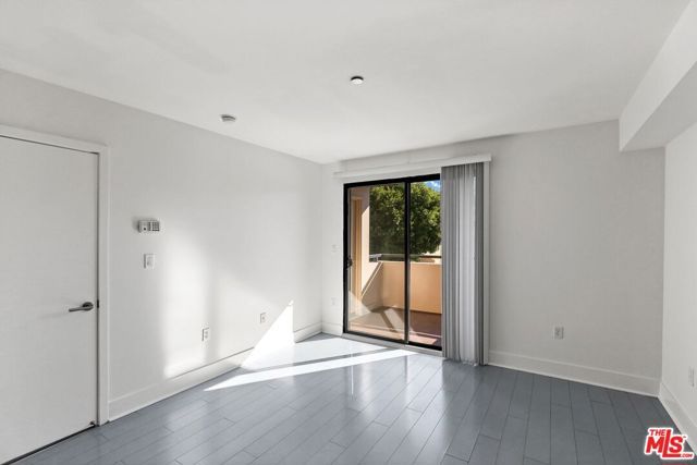 1518 Federal 208, Los Angeles, CA 90025