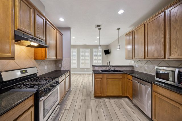 7403 Hollister Ridge, Houston, TX 77040