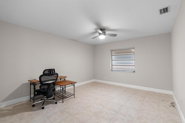 8757 Bella Vista Drive 34, Boca Raton, FL 33433