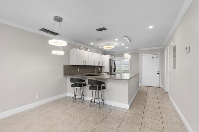 8757 Bella Vista Drive 34, Boca Raton, FL 33433