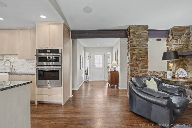 7358 E 76th Street S, Tulsa, OK 74136