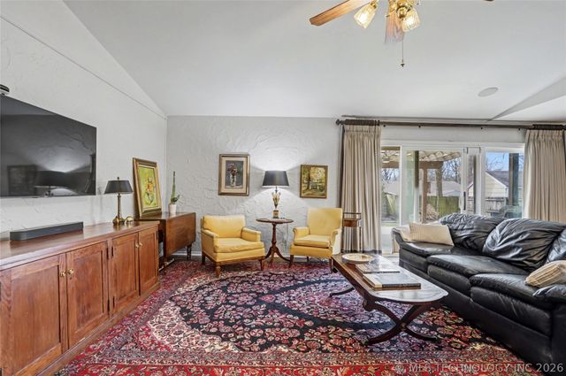 7358 E 76th Street S, Tulsa, OK 74136