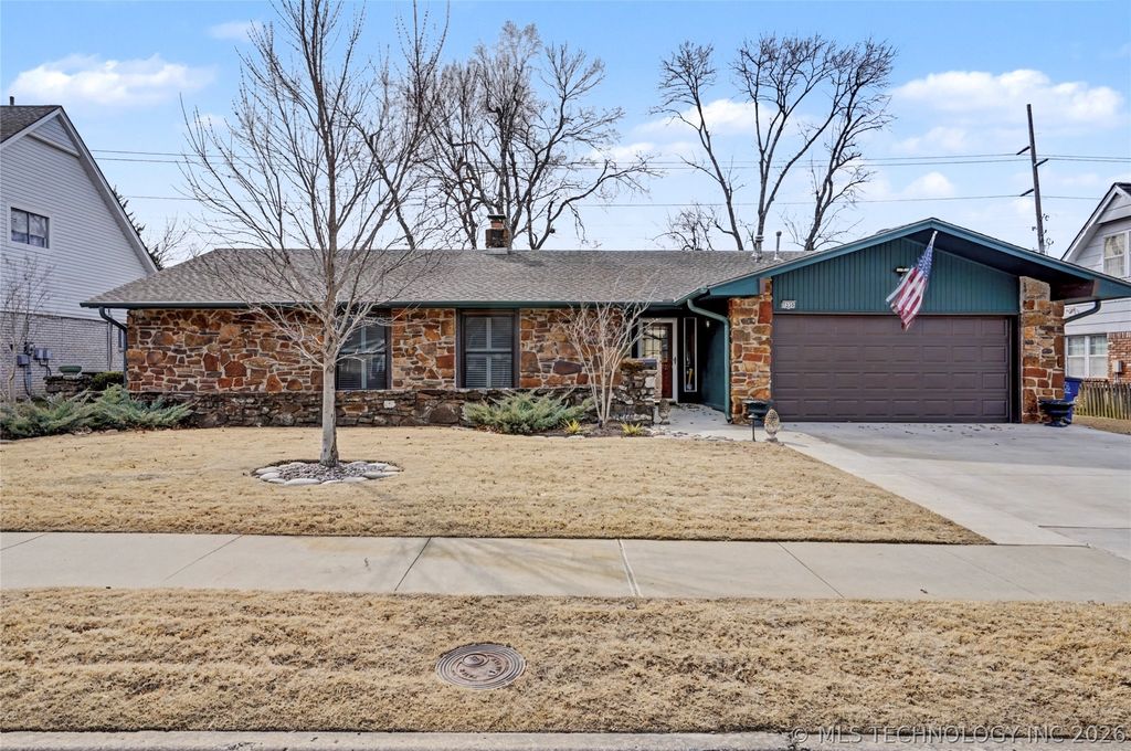 7358 E 76th Street S, Tulsa, OK 74136