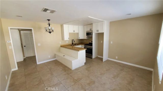 10037 Samoa Avenue 4, Tujunga, CA 91042