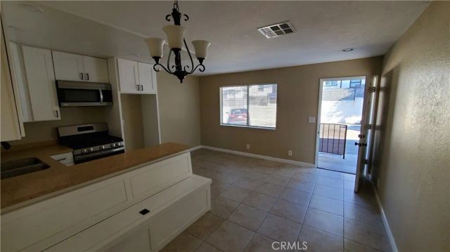 10037 Samoa Avenue 4, Tujunga, CA 91042
