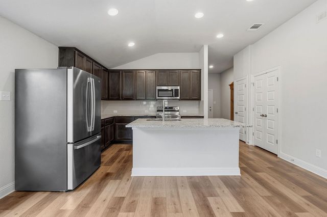 3011 American DR, Lago Vista, TX 78645