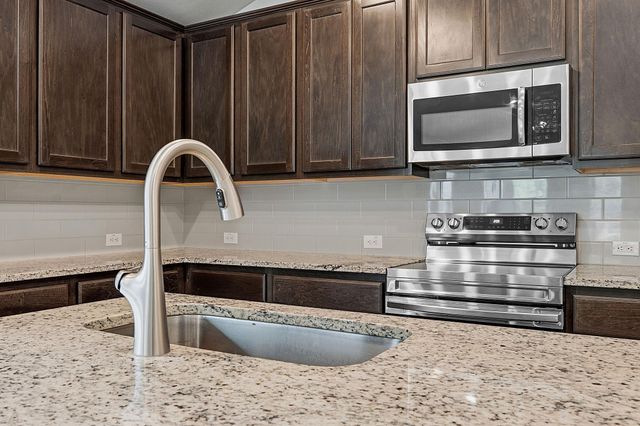 3011 American DR, Lago Vista, TX 78645