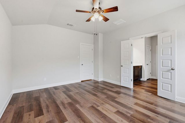 3011 American DR, Lago Vista, TX 78645