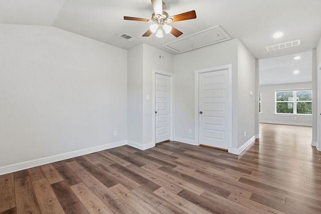 3011 American DR, Lago Vista, TX 78645