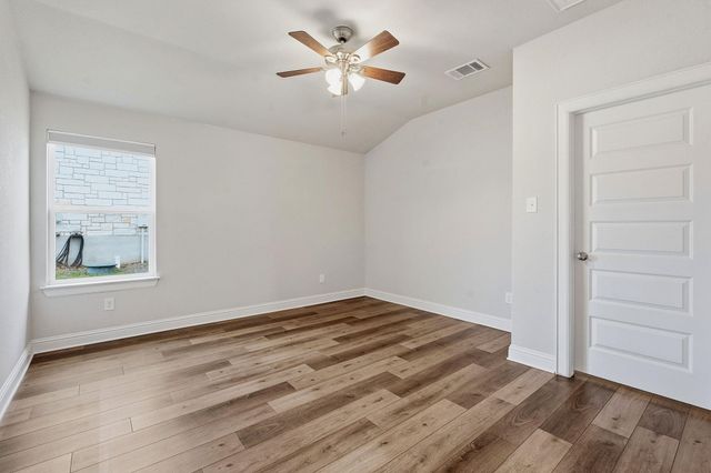 3011 American DR, Lago Vista, TX 78645