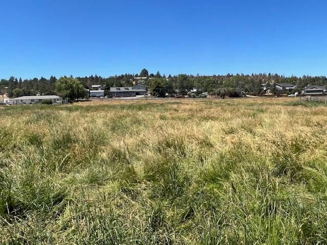 585 SW Fairgrounds Road, Madras, OR 97741