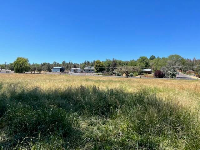 585 SW Fairgrounds Road, Madras, OR 97741