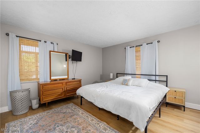 19658 Hilliard Boulevard, Rocky River, OH 44116
