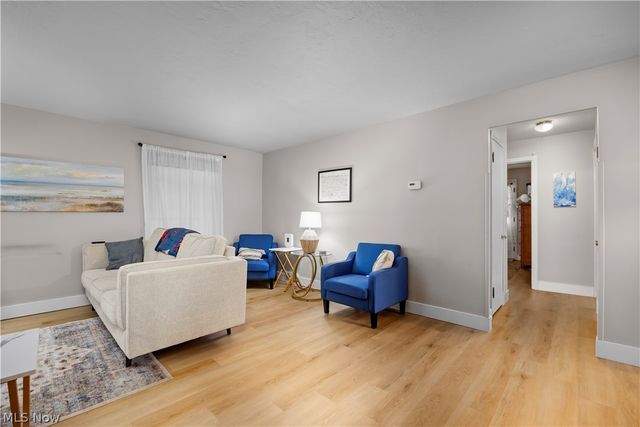 19658 Hilliard Boulevard, Rocky River, OH 44116