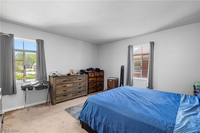 19658 Hilliard Boulevard, Rocky River, OH 44116