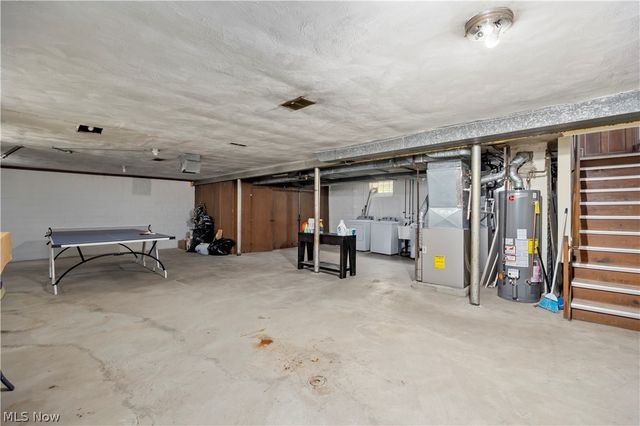 19658 Hilliard Boulevard, Rocky River, OH 44116