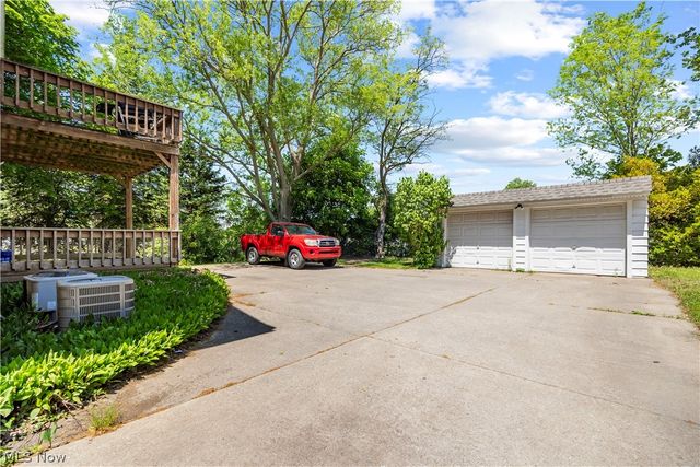 19658 Hilliard Boulevard, Rocky River, OH 44116