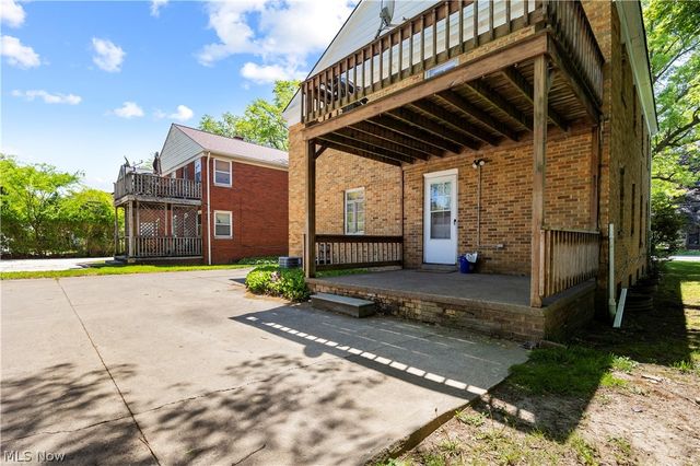19658 Hilliard Boulevard, Rocky River, OH 44116