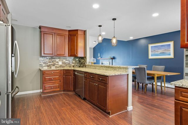 1028 NORVELT DR, Philadelphia, PA 19115