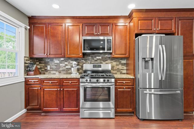 1028 NORVELT DR, Philadelphia, PA 19115