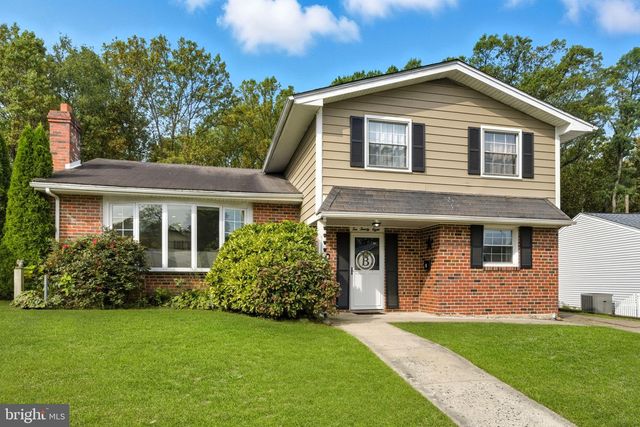 1028 NORVELT DR, Philadelphia, PA 19115