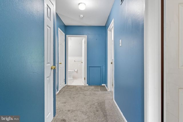 1028 NORVELT DR, Philadelphia, PA 19115