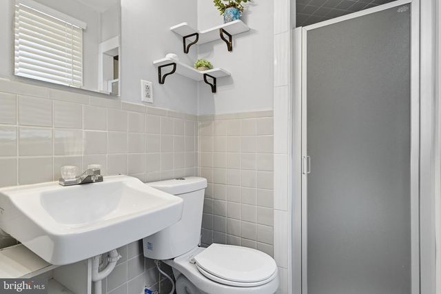 1028 NORVELT DR, Philadelphia, PA 19115