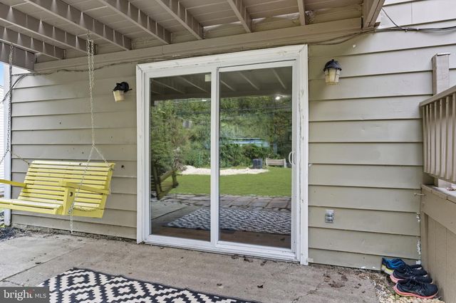 1028 NORVELT DR, Philadelphia, PA 19115