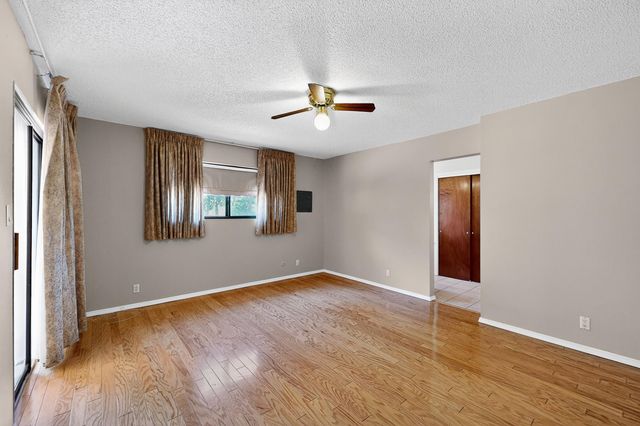 1600 Zena Lona Street NE, Albuquerque, NM 87112